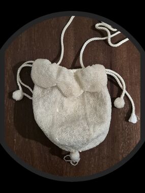 Carlo Fellini Vintage Ivory Hand Beaded Drawstring  Scallopped Edge Bag w Tassel